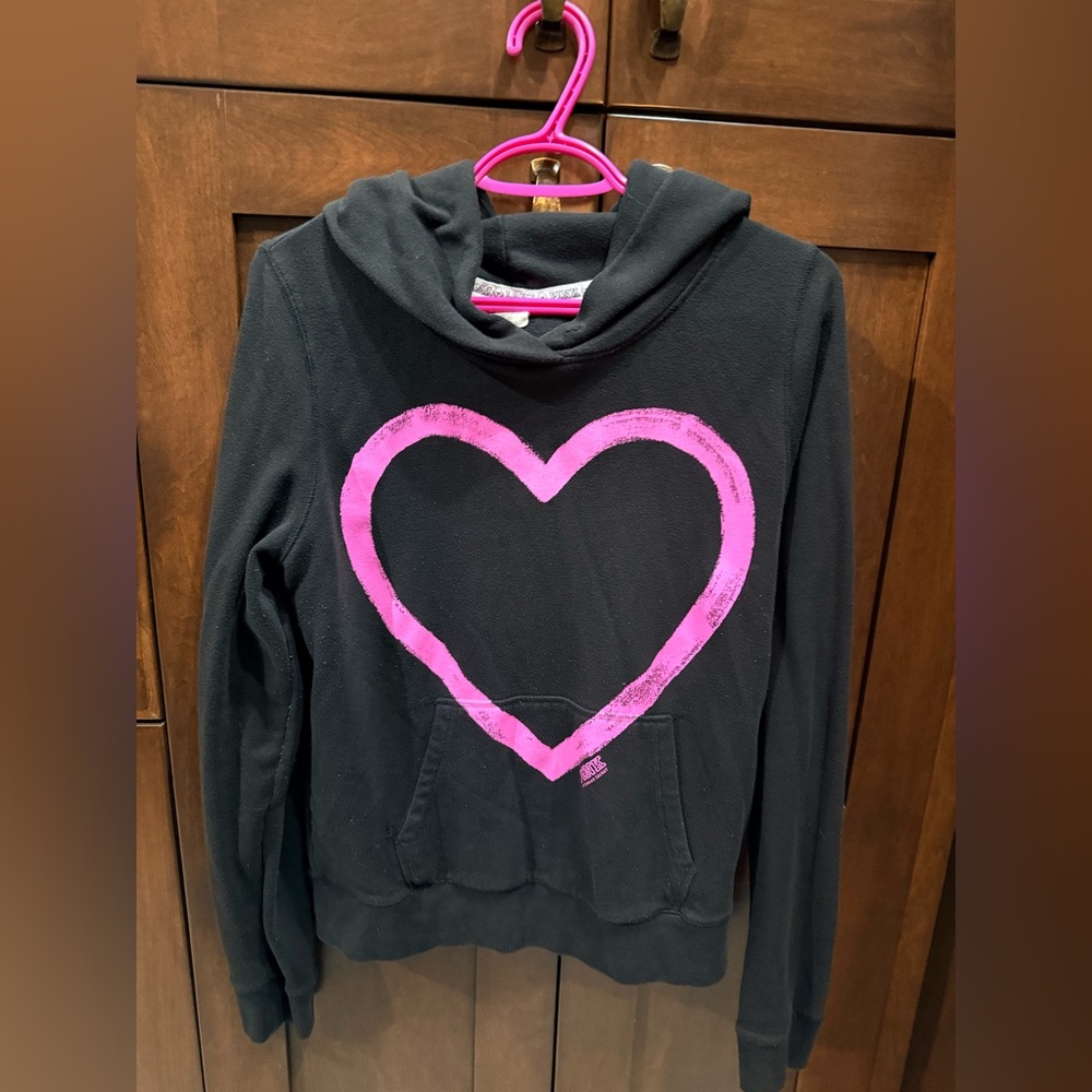 Victoria's Secret White and Black Love Label